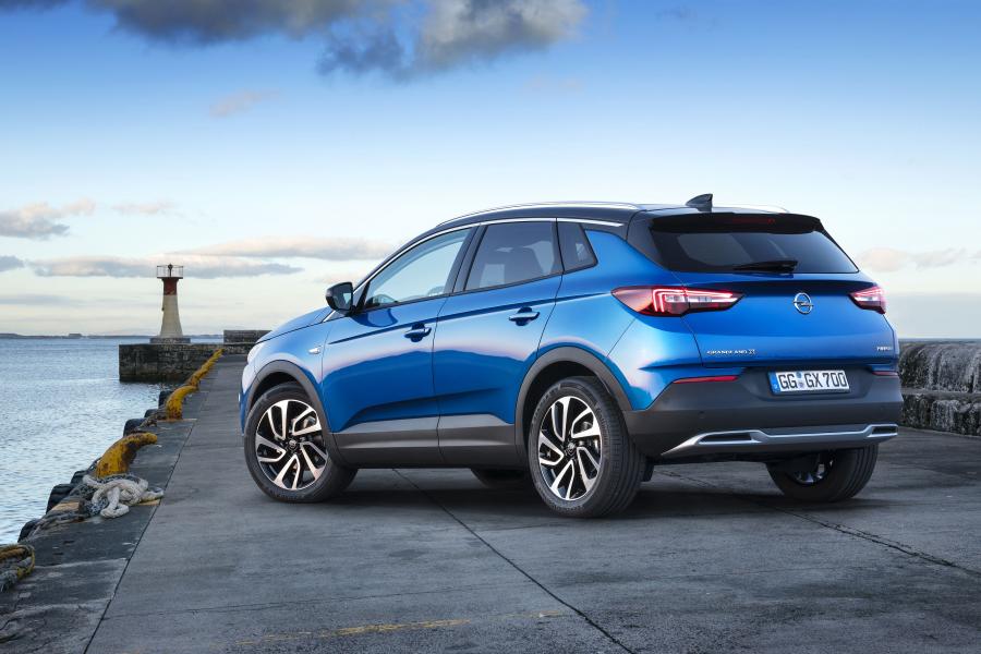  Opel Grandland X Turbo D 2017 года  (фото 23 из 42)